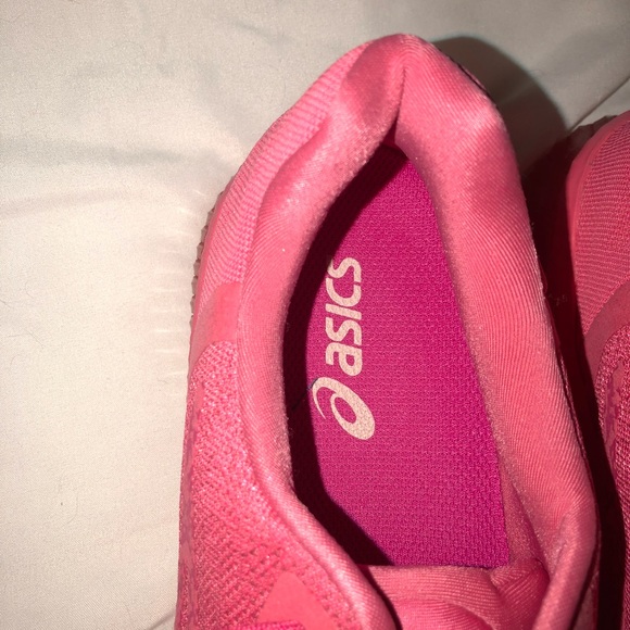 Hot Pink ASICS running shoes - Picture 5 of 5